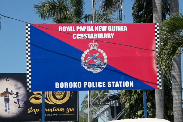 PNG police