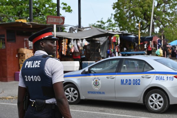 JAMAICA-DAILY LIFE-POLICE