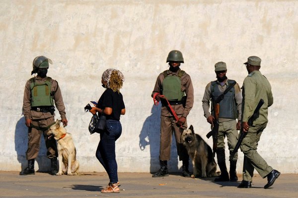Mozambique_security forces protest July 2022