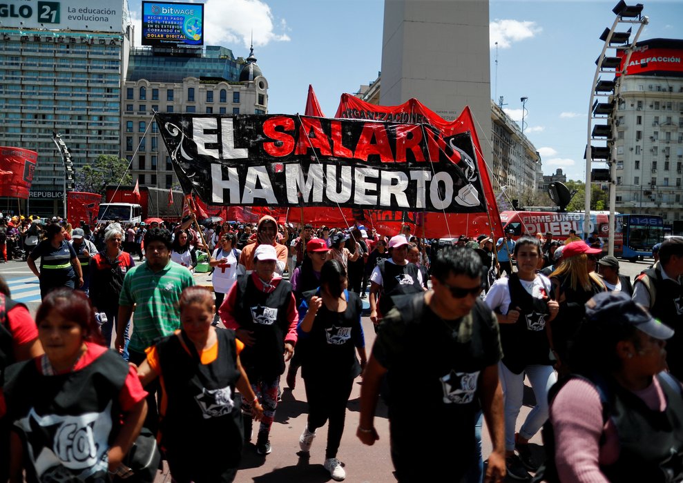 Argentina: protestas recurrentes por la crisis económica ...